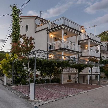 Apartments Luka - Trogir, Marina 150M From The Beach Buitenkant foto