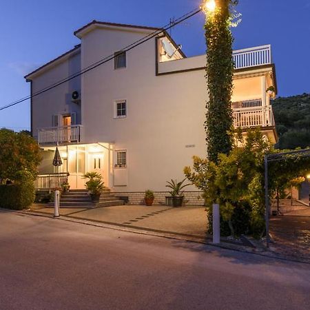 Apartments Luka - Trogir, Marina 150M From The Beach Buitenkant foto