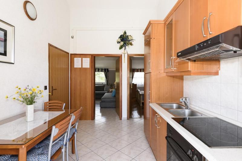 Apartments Luka - Trogir, Marina 150M From The Beach Buitenkant foto