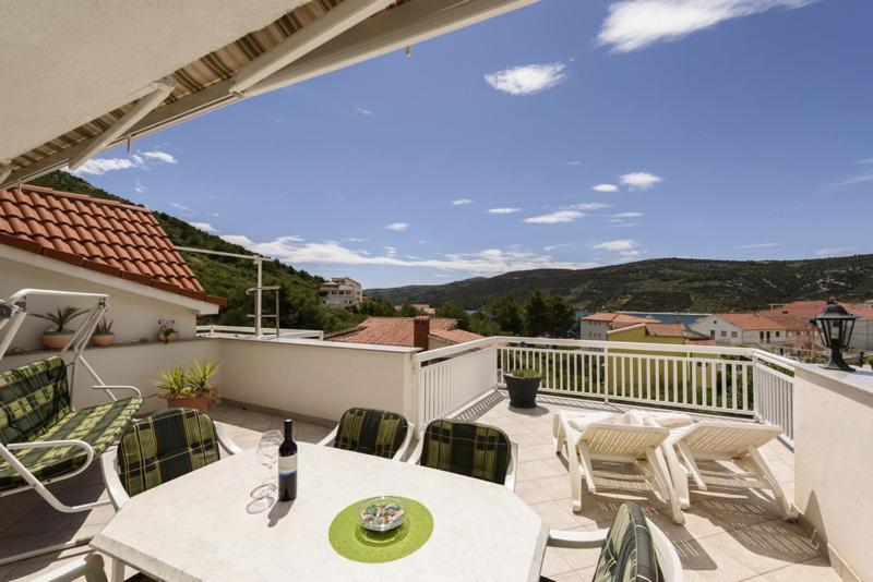 Apartments Luka - Trogir, Marina 150M From The Beach Buitenkant foto