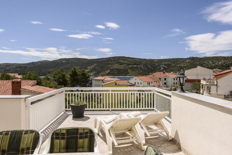 Apartments Luka - Trogir, Marina 150M From The Beach Buitenkant foto