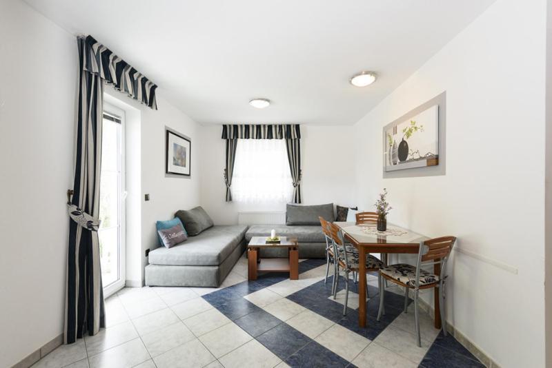 Apartments Luka - Trogir, Marina 150M From The Beach Buitenkant foto