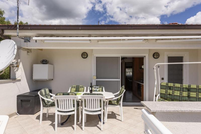 Apartments Luka - Trogir, Marina 150M From The Beach Buitenkant foto